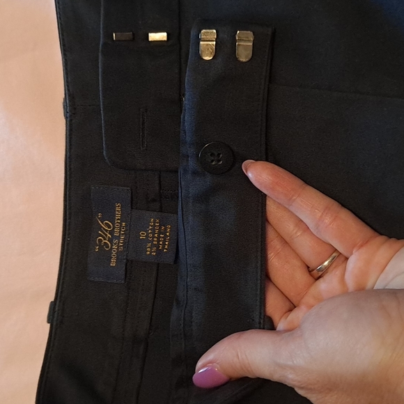 346 Brooks Brothers Stretch Navy Blue Knee-Length Shorts Size 10 - Picture 7 of 7